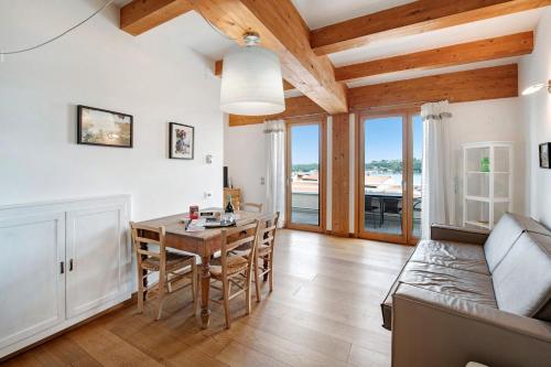 Appartamento Rocchetta Flat — 4-Star Luxury Hotel in Salo, Italy