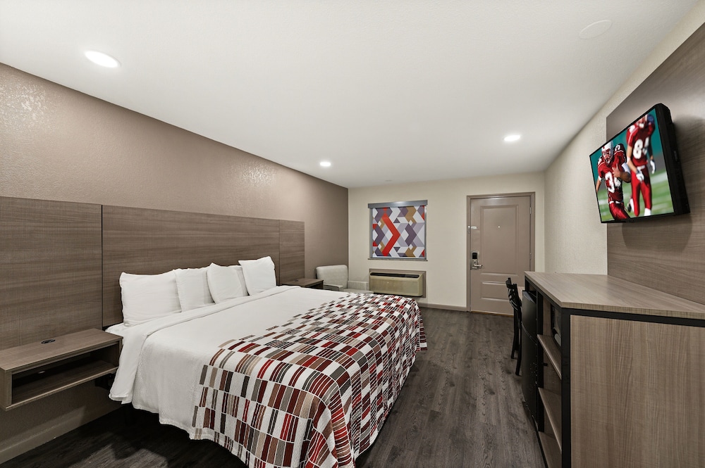 Red Roof Inn Nacogdoches - photo 13