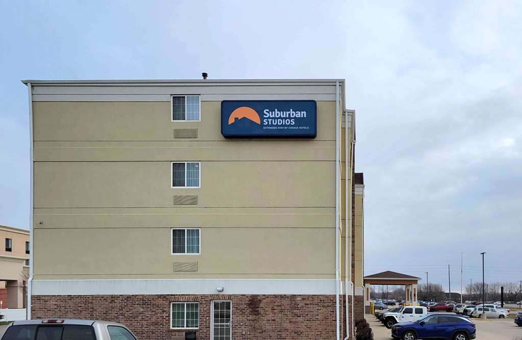 Suburban Studios Waterloo - carbon neutral hotel in Waterloo