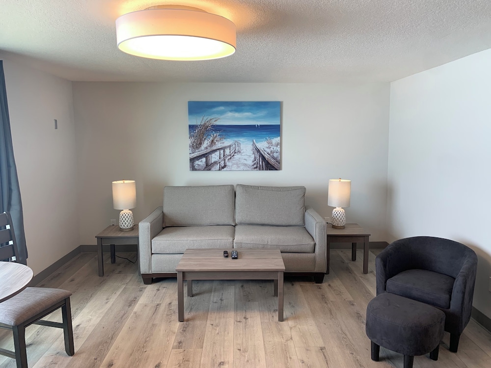 West Beach Suites - photo 40
