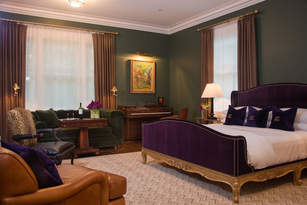 Kemble Inn - carbon neutral hotel in Lenox