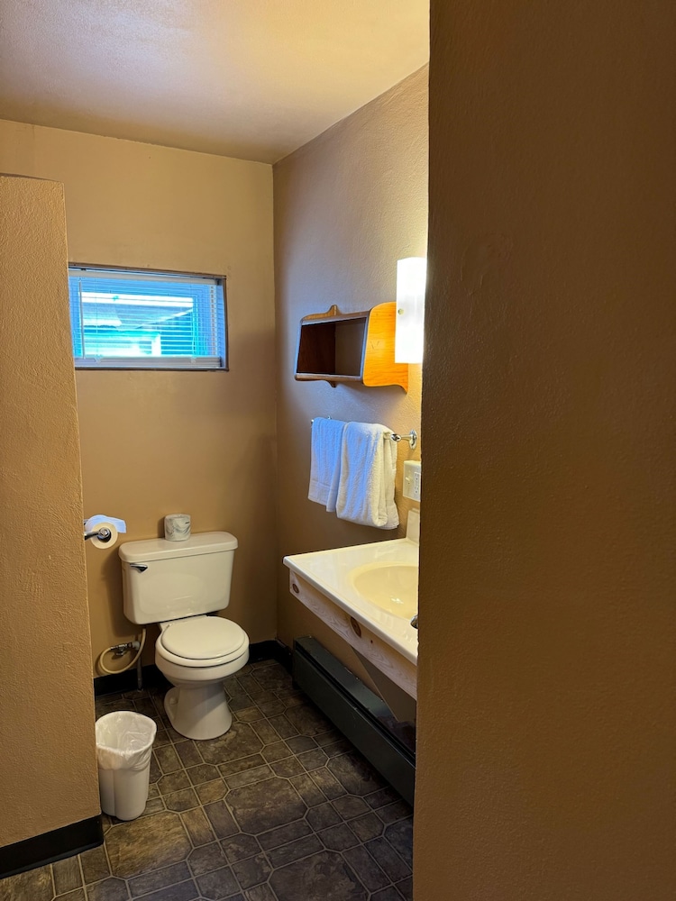Terrace Motel - photo 12