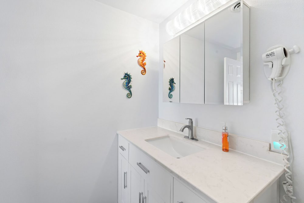 Sand & Sea Resort Condominiums - photo 904