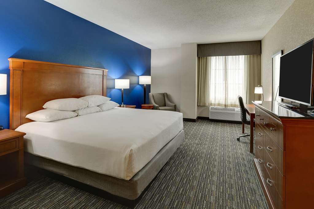 Drury Inn & Suites St. Louis Arnold - photo 17