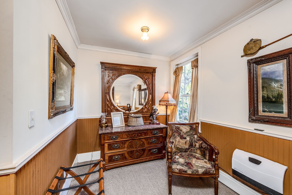 The Dutch Flat Hotel - photo 26