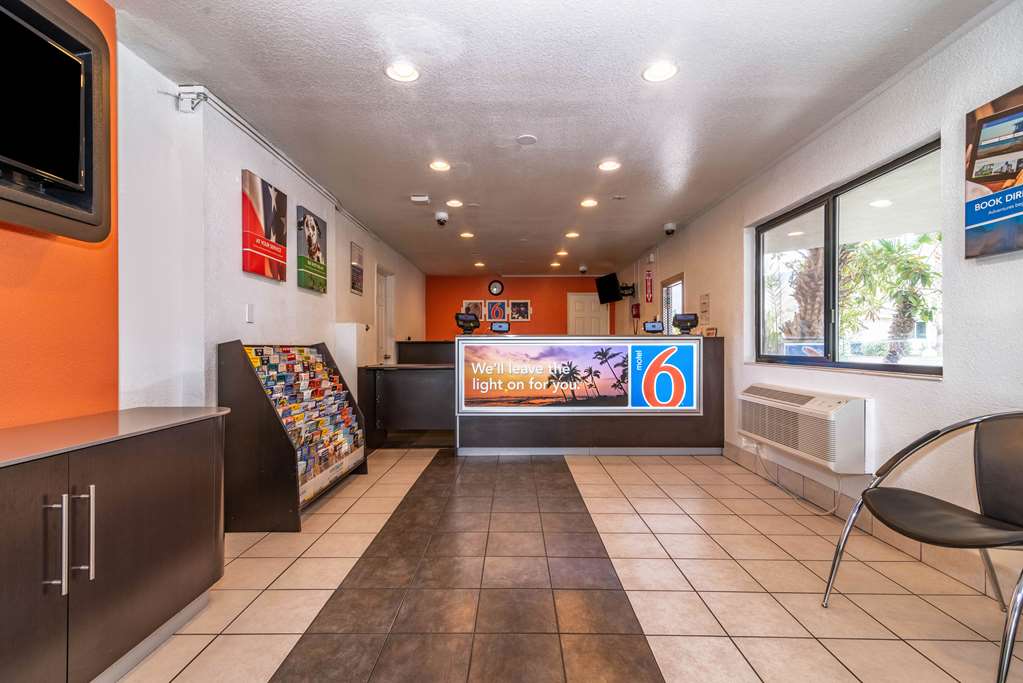 Motel 6 Palm Springs CA East Palm Canyon - photo 53