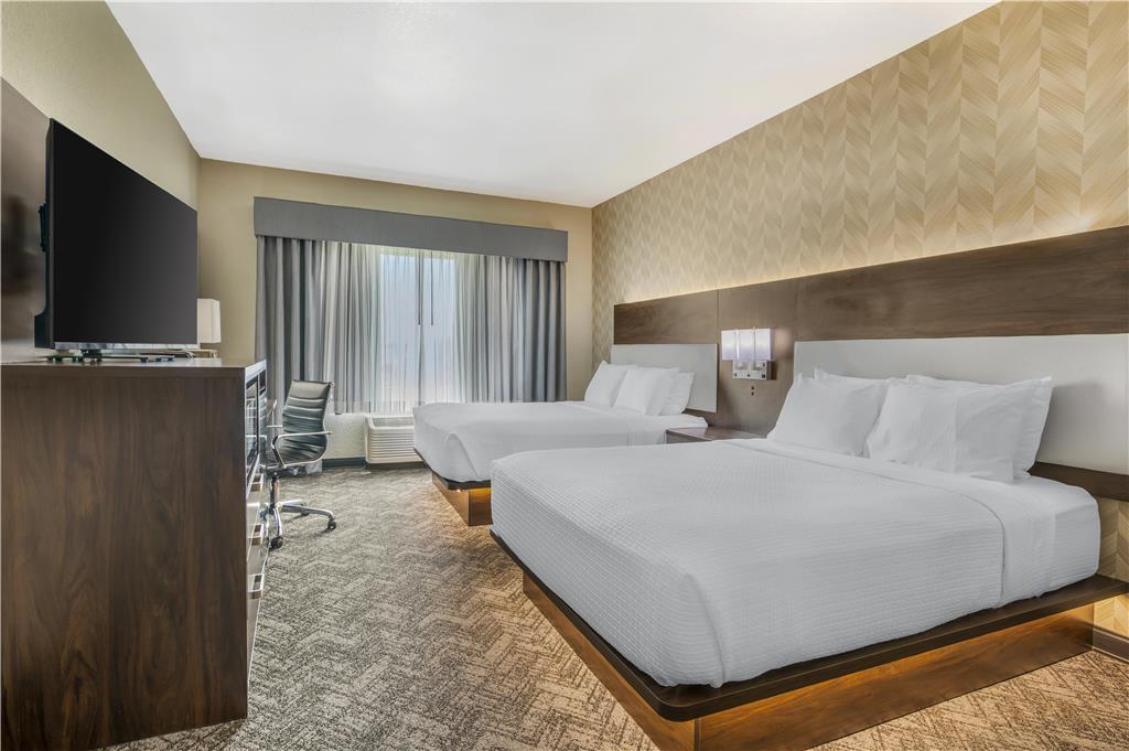 Best Western Plus Parkside Inn & Suites - photo 16
