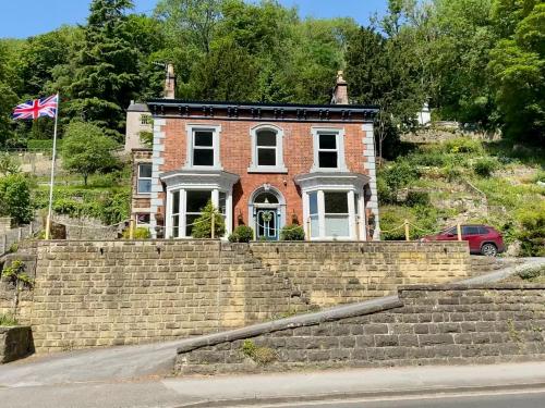 Heathbank House B&B — 4-Star Luxury Hotel in Matlock, United Kingdom