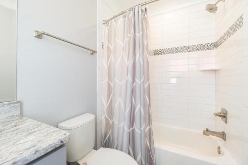 Wait N Sea by Oak Island Accommodations - photo 37
