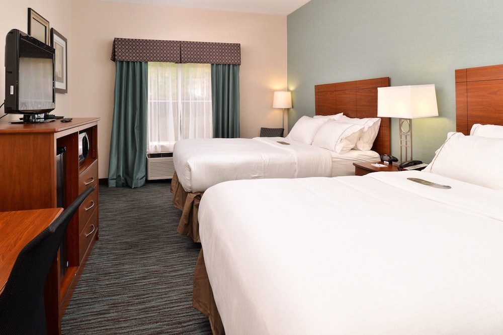 Holiday Inn Express & Suites St Marys by IHG - photo 4