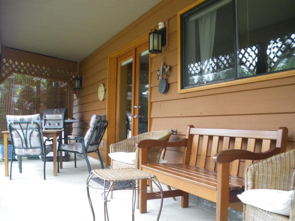 Nestledown B&B — Sechelt — photo 5