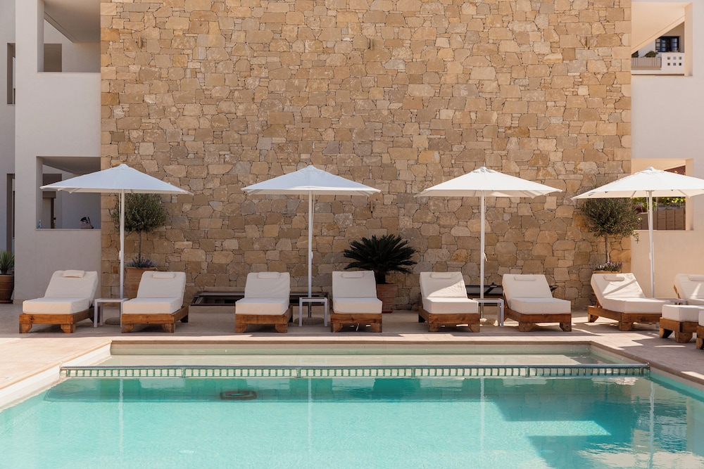 Sarana Suites Crete in Kissamos, Greece