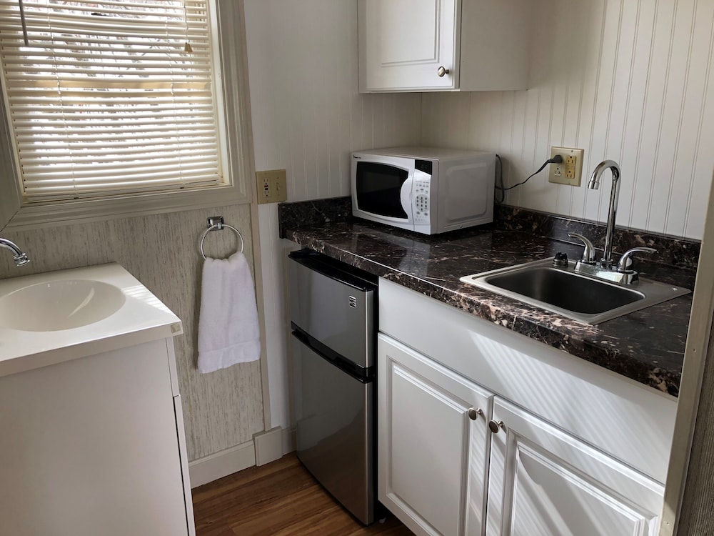 Island Pond Country Inn - photo 21