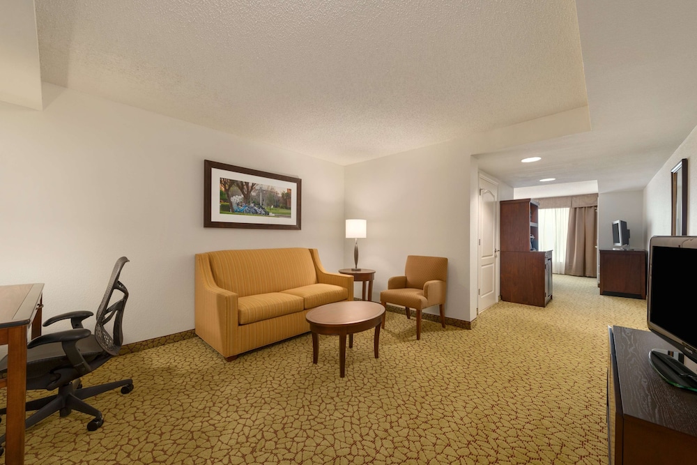 Hilton Garden Inn Orlando East UCF Area - photo 21