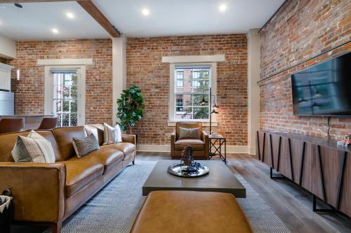 The St John — 4-Star Luxury Hotel in New Orleans, United States