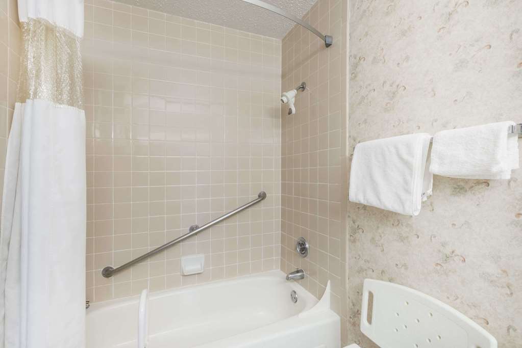 Ramada by Wyndham Watertown Thousand Islands NY - photo 8