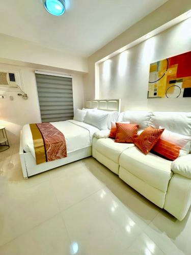 Near Manila Airport MAILZ HOMEZ COZY Hotel Style Studio Condo Avida Towers Sucat Full Kitchen Swimming Pool WIFI 5G — 4-Star Luxury Hotel in Manila, Philippines
