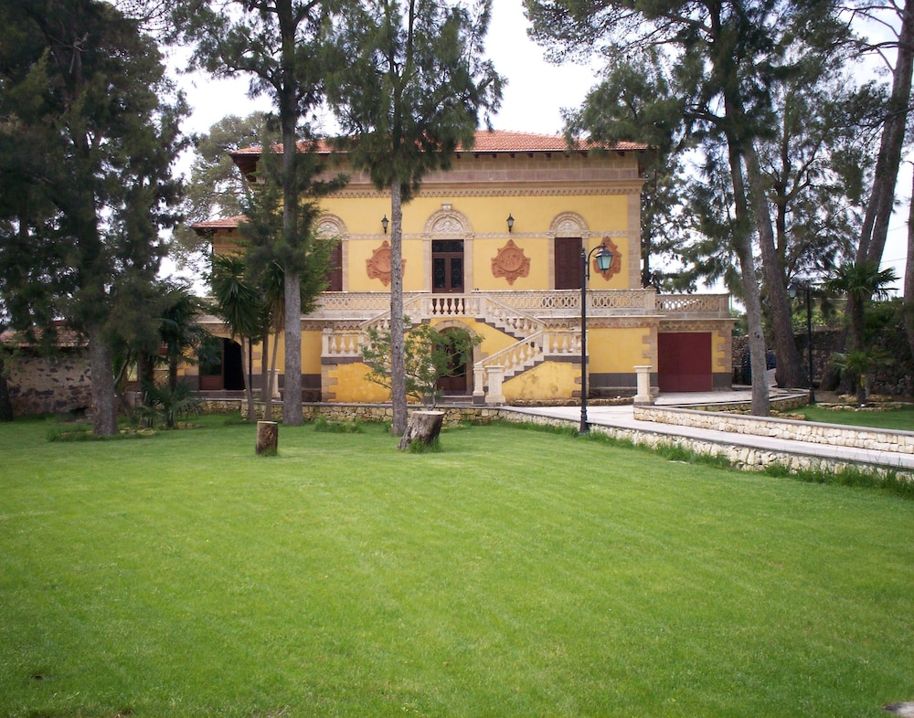 Casina Cancellieri La Rusticana — Francofonte