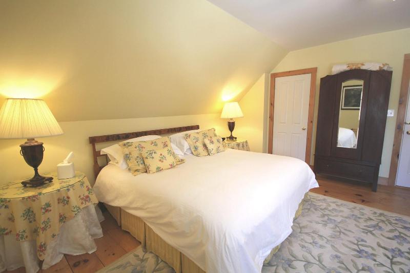 Highland Lake Inn - photo 16