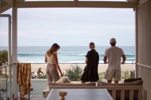 Rigi on Currumbin Beach pet-friendly hotel Gold Coast