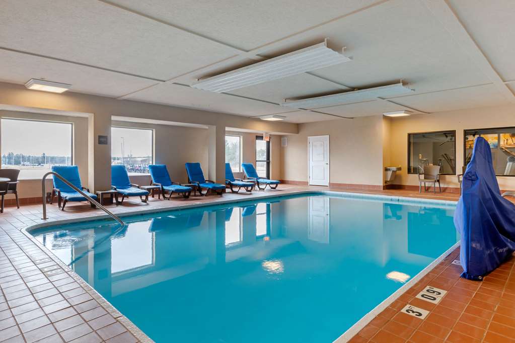 Comfort Suites South Haven near I 96 - photo 22