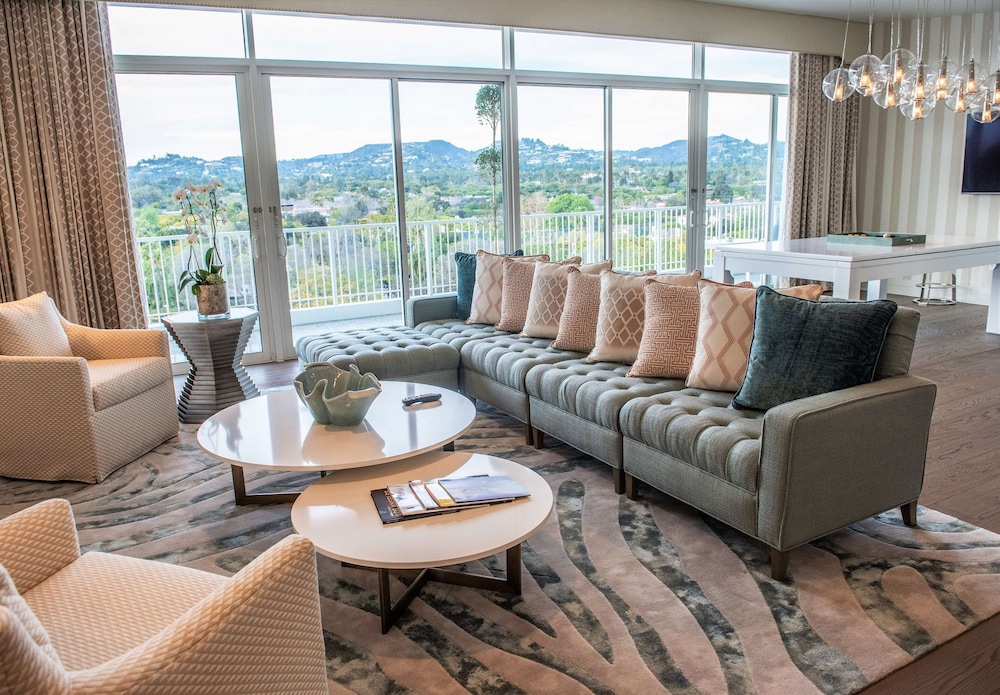 The Beverly Hilton - photo 32
