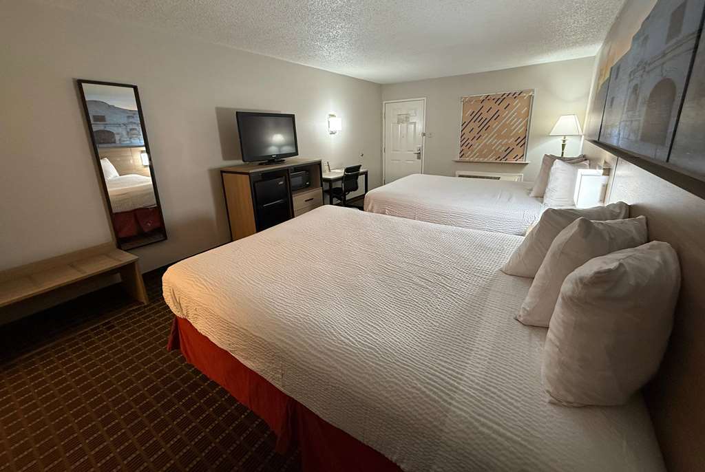 Days Inn by Wyndham San Antonio Morgan's Wonderland IH 35 N - photo 20