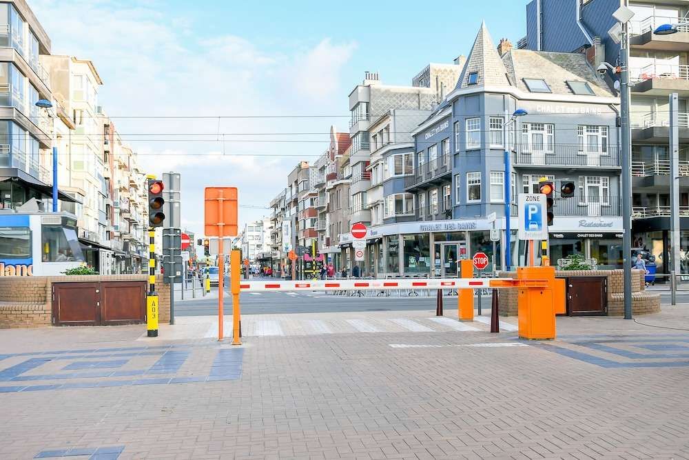 Ster Der Zee On Sea Shore — hotel in Koksijde