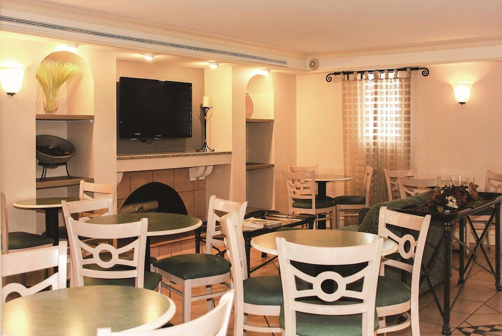 La Quinta Inn by Wyndham Tyler - featured photo