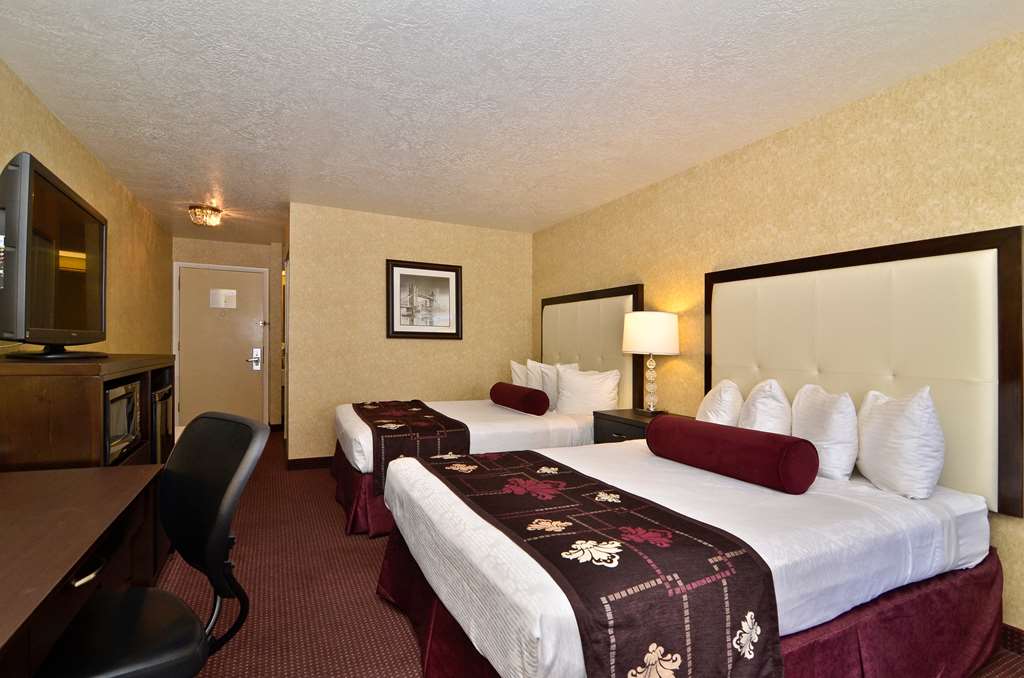 Best Western Coral Hills - photo 36