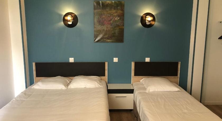 H tel Nice Flore in Vichy, France