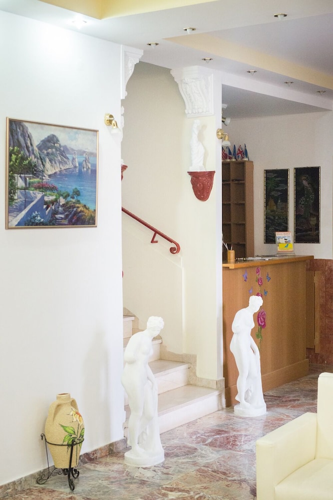 New Pantheon — Kamena Vourla — photo 3