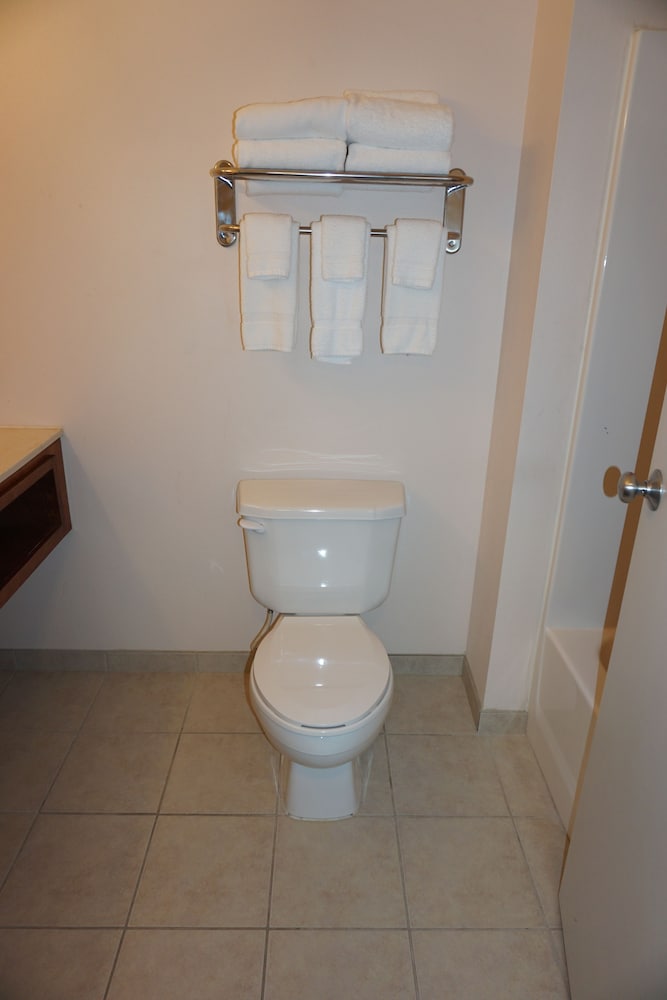 River Hills Hotel - photo 36