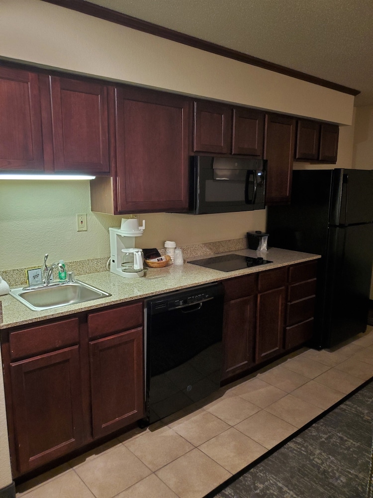 Cobblestone Suites Oshkosh - photo 20