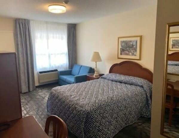 Red Dog Inn in Thunder Bay, Canada