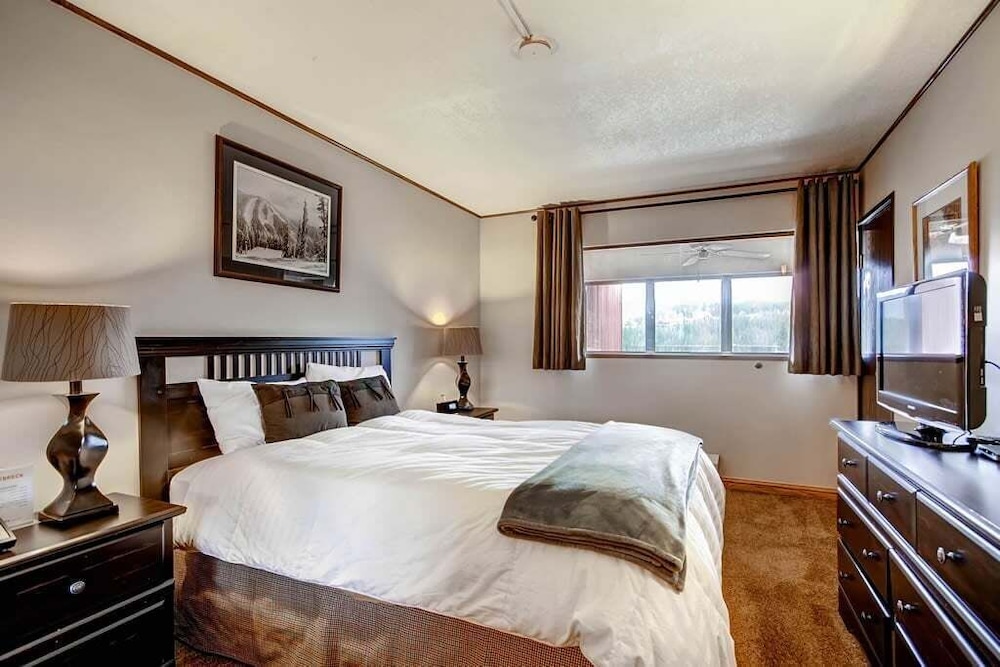 Beaver Run Peak 9 Penthouse by RedAwning - photo 5