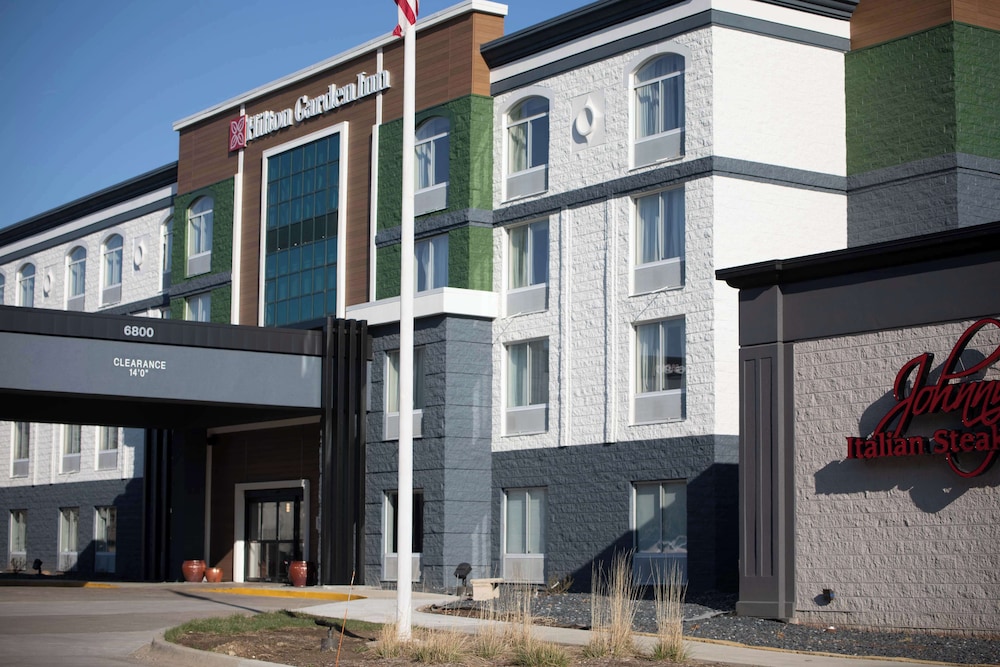 Hilton Garden Inn Des Moines Airport - photo 43