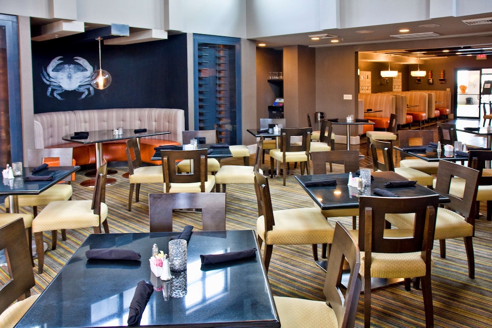 DoubleTree Suites by Hilton Hotel Huntsville South - photo 15