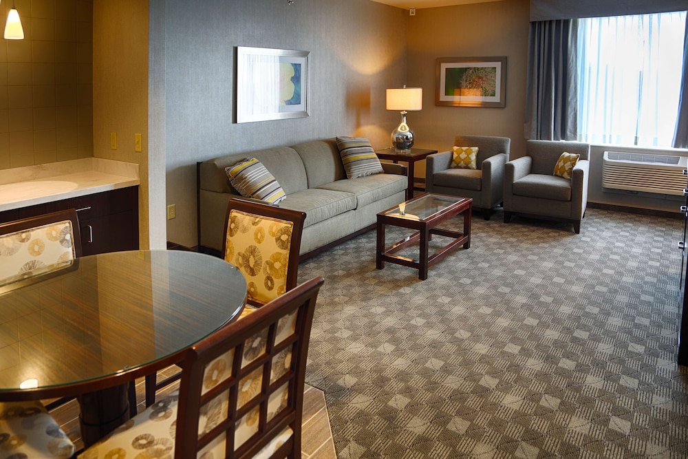 Doubletree By Hilton Lawrenceburg - photo 8