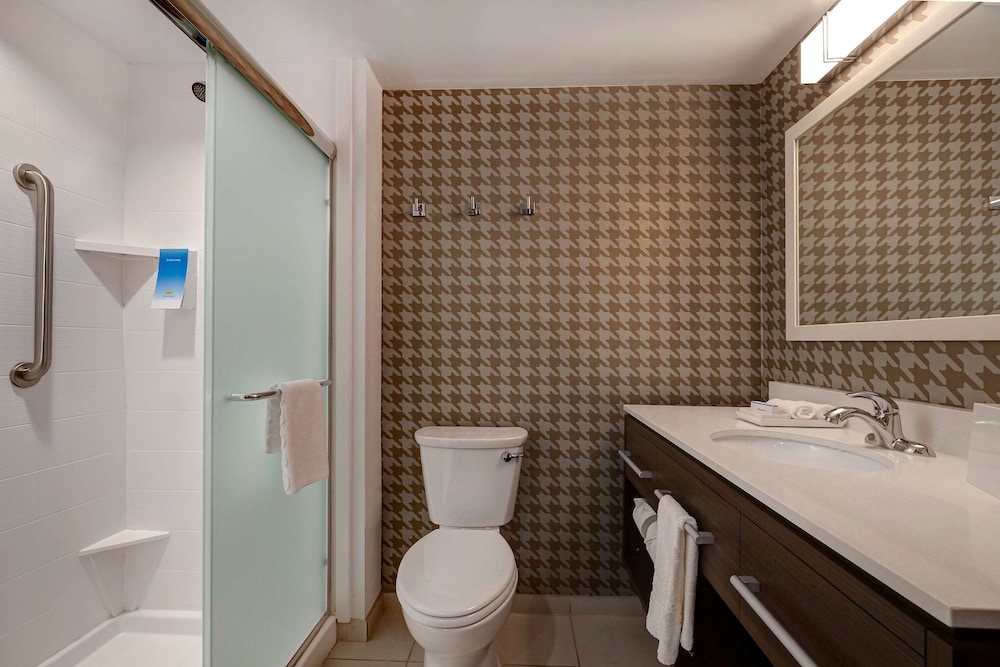 Home2 Suites by Hilton Gulf Breeze Pensacola Area - photo 36
