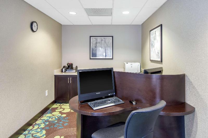 Hampton Inn Mebane - photo 12