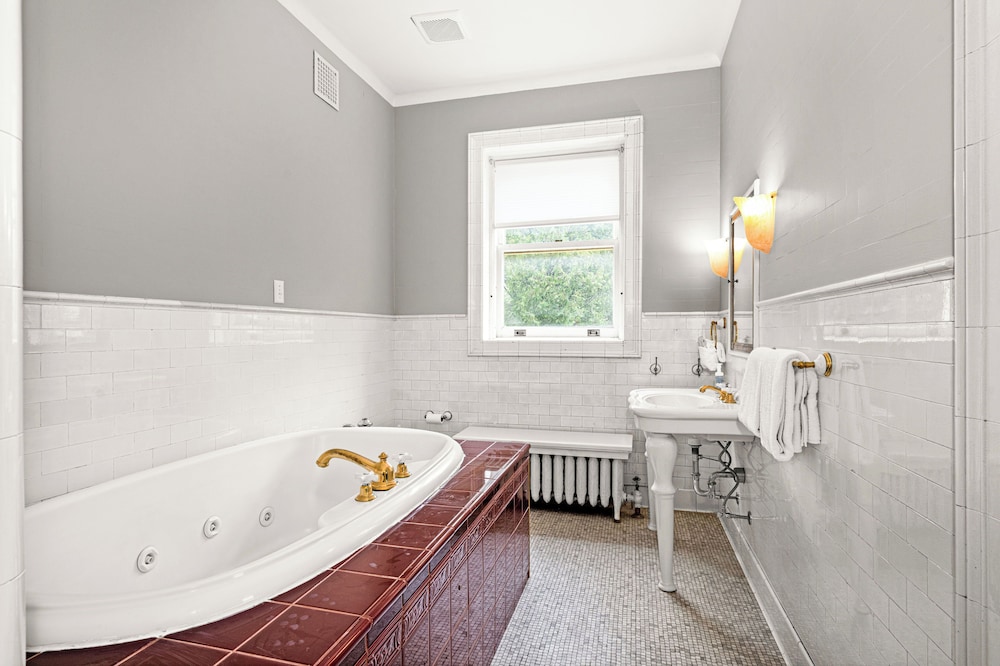 Historic Cotton Mansion Duluth Boutique Hotel - photo 53