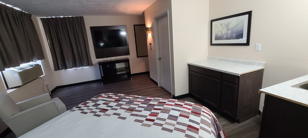Red Roof Inn Dillon SC - photo 21
