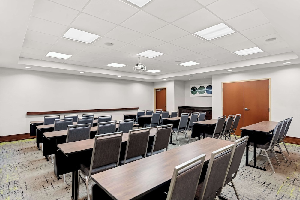 Hampton Inn Chattanooga North Ooltewah - photo 43