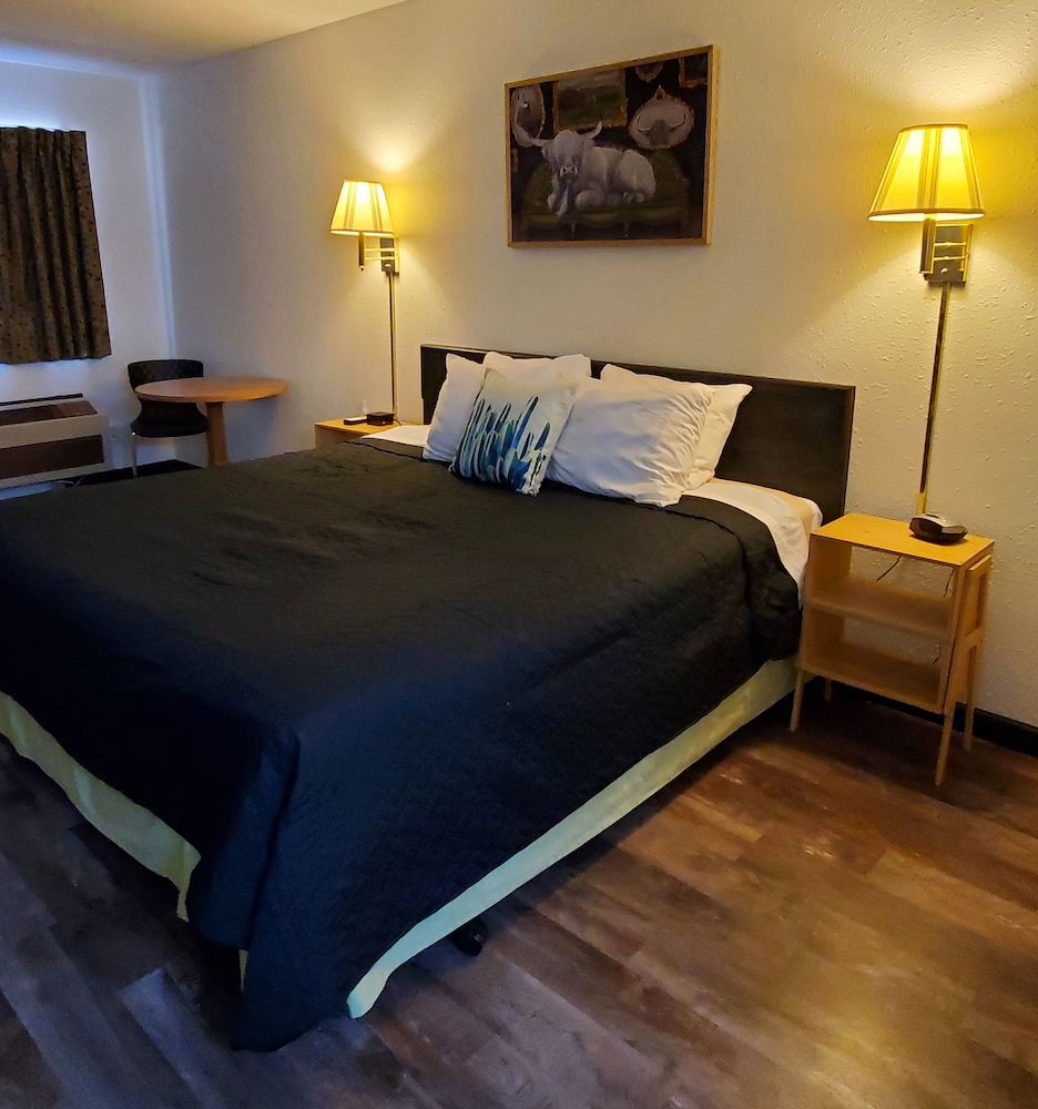Cactus Inn & Suites - photo 10