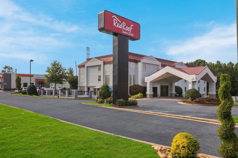 Red Roof Inn & Suites Newnan - photo 29