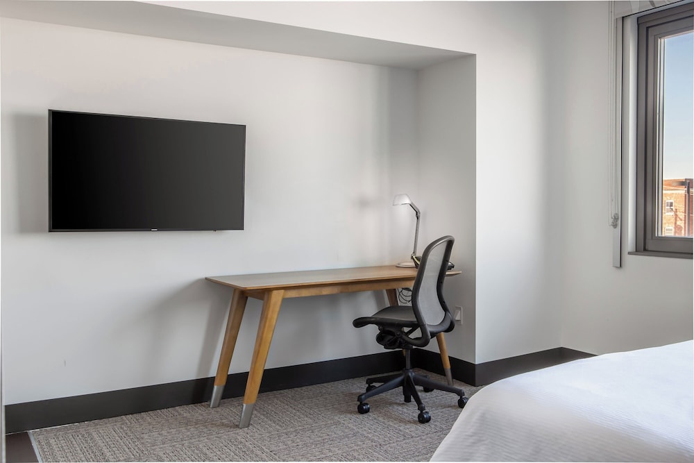 Element Omaha Midtown Crossing - photo 10