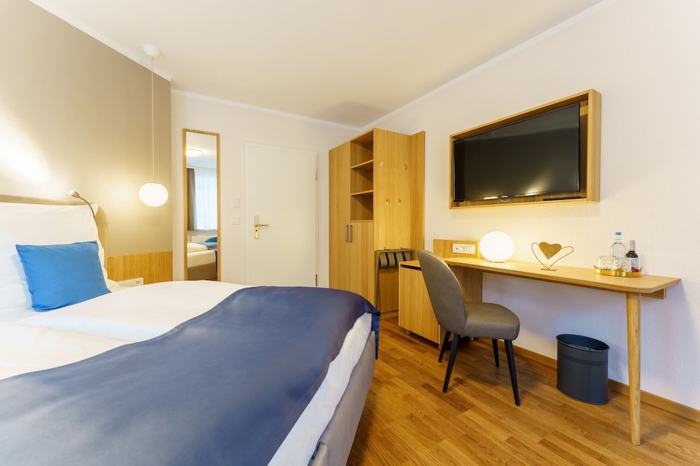 Hotel Wilder Mann — hotel in Meersburg