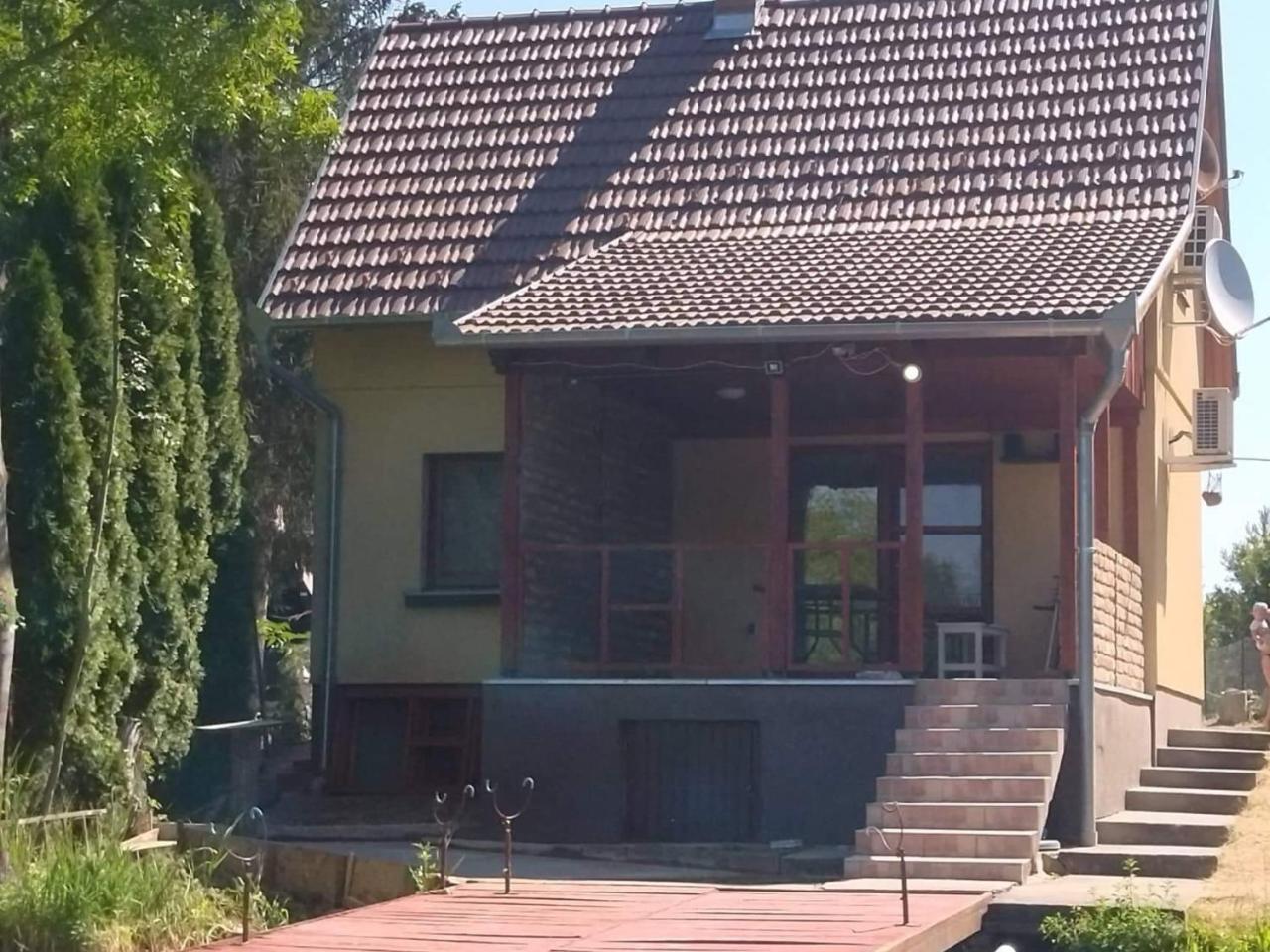 Adler Vendeghaz Horgasz Nyaralo in Gyomaendrod, Hungary