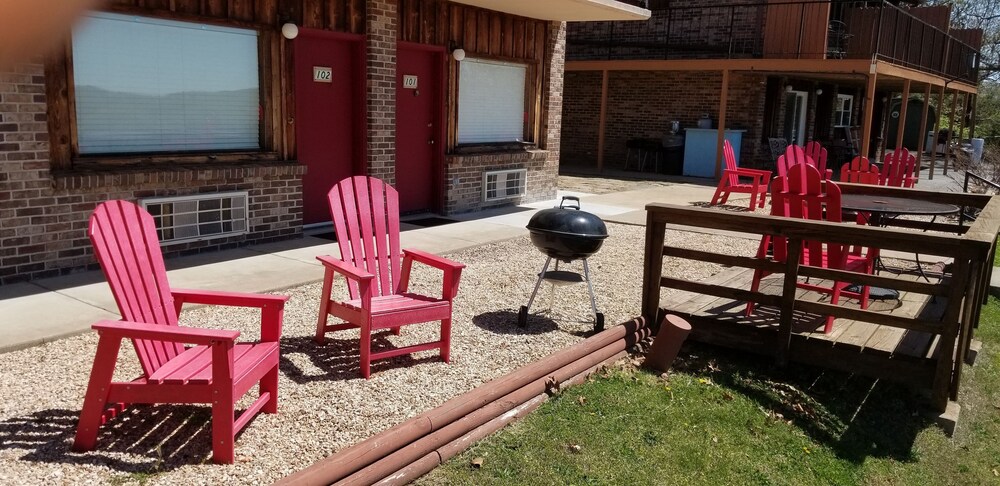 Pointe West Resort Motel - photo 35
